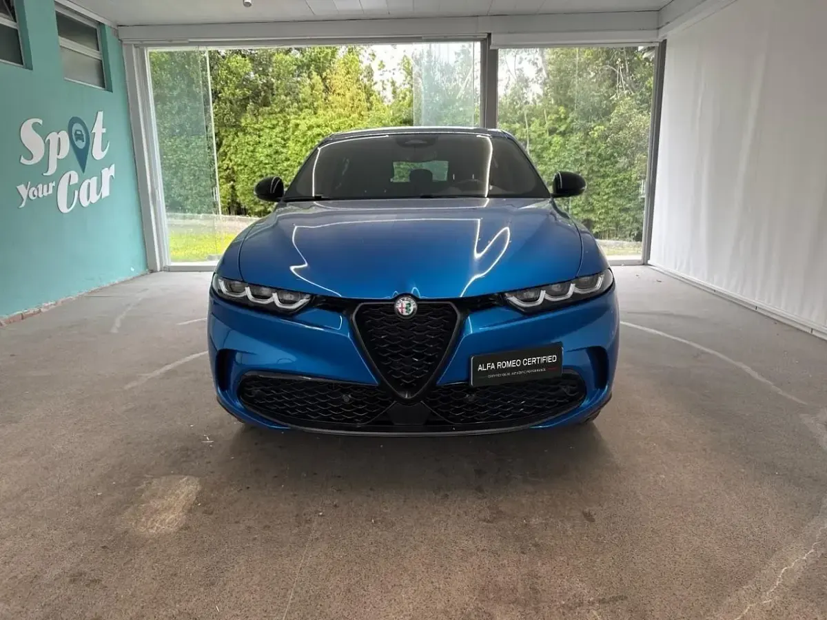 Käytetty Alfa Romeo Tonale Veloce 280 HP (205 kW) 2024 Sininen Katumaasturi