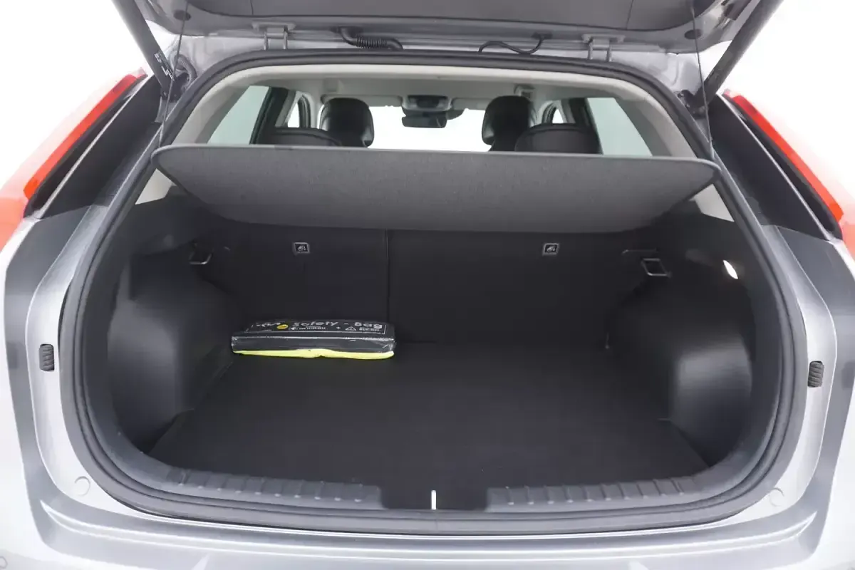 Usata Kia Niro 141 CV (103 kW) 2023 Argentoargento SUV