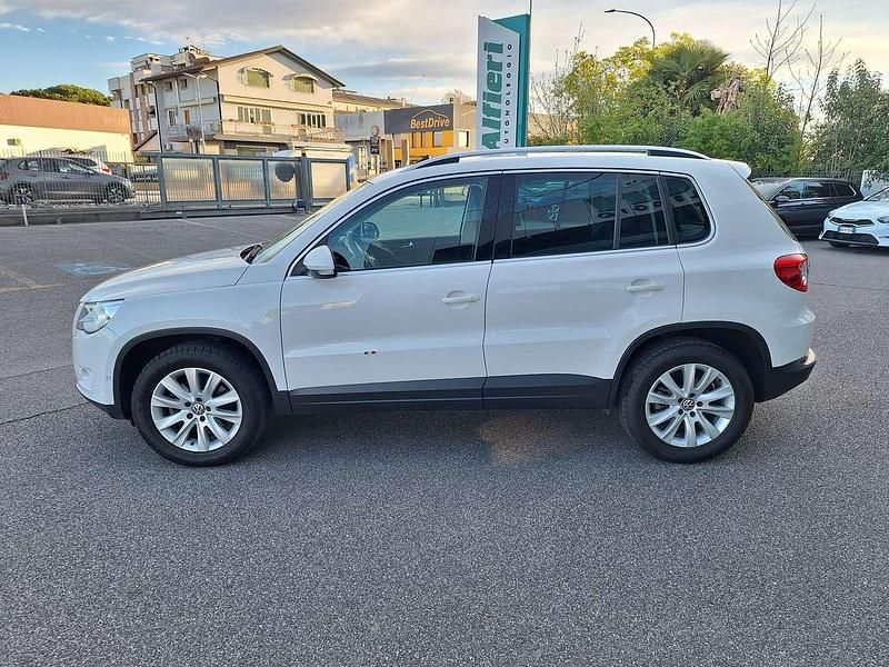 Usata VW Tiguan Sportline 140 CV (102 kW) 2010 Bianco SUV