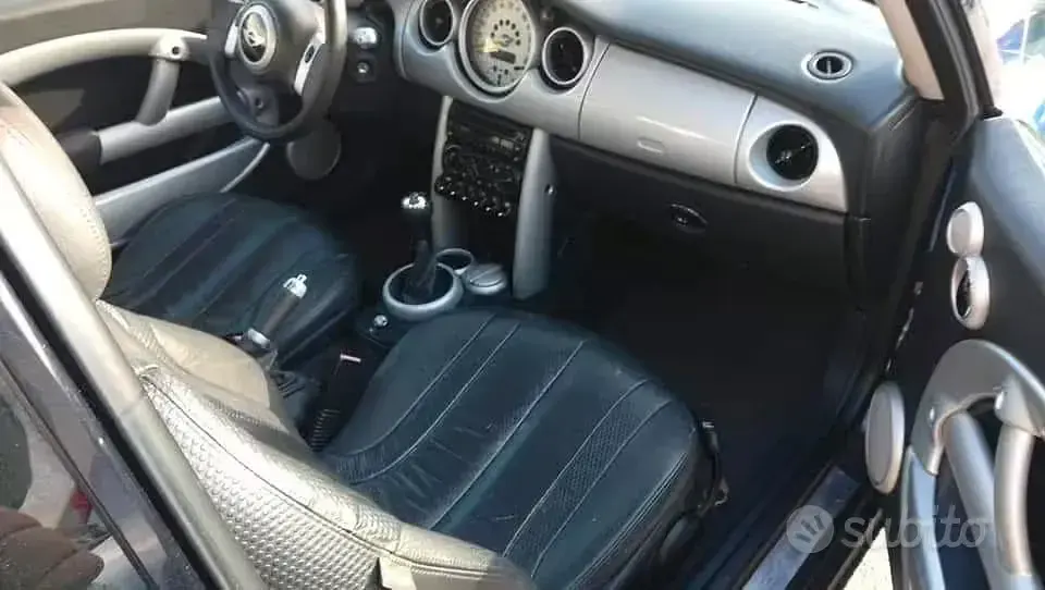 Usata Mini Cooper 116 CV (85 kW) 2002 Bluazzurro Utilitaria