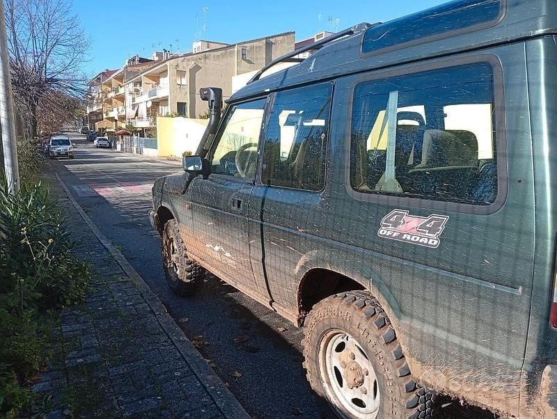 Usata Land Rover Discovery 113 CV (83 kW) 1992 Verde SUV