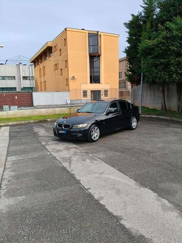 Usata BMW 320 M Sport 184 CV (135 kW) 2011 Nero Berlina