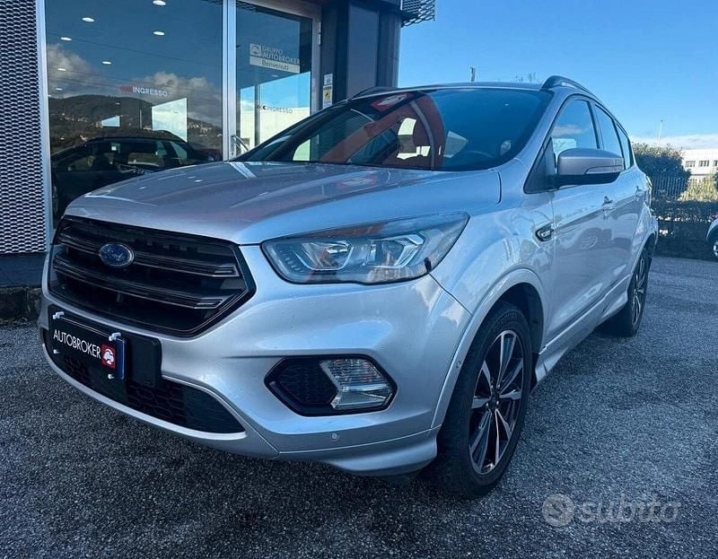 Usata Ford Kuga ST-Line 120 CV (88 kW) 2020 Grigio SUV