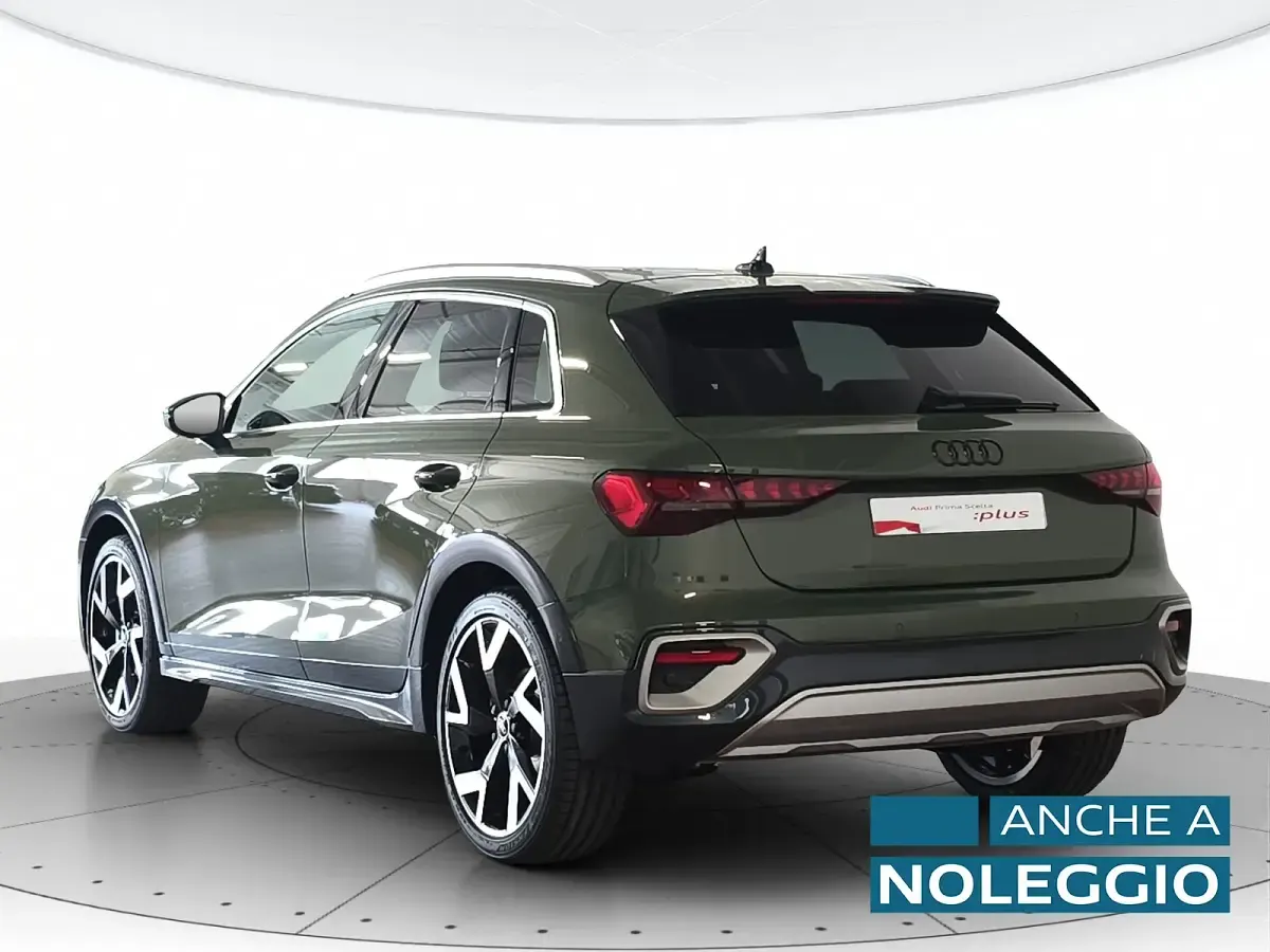 Uusi Audi A3 Advanced Plus 150 HP (110 kW) 2025 Vihreä Sedan