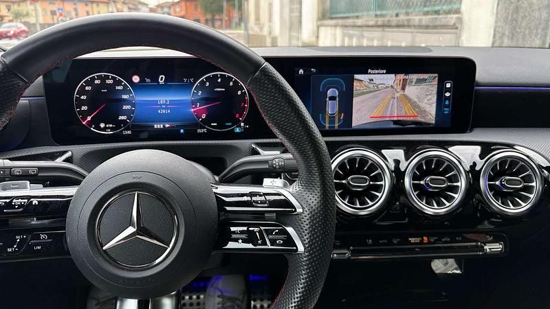 Usata Mercedes A200 Advanced Plus 163 CV (119 kW) 2023 Nero Utilitaria