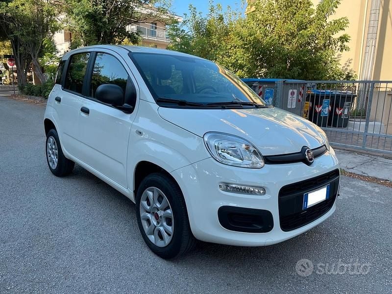 Usata Fiat Panda Easy 80 CV (58 kW) 2018 Bianco Utilitaria