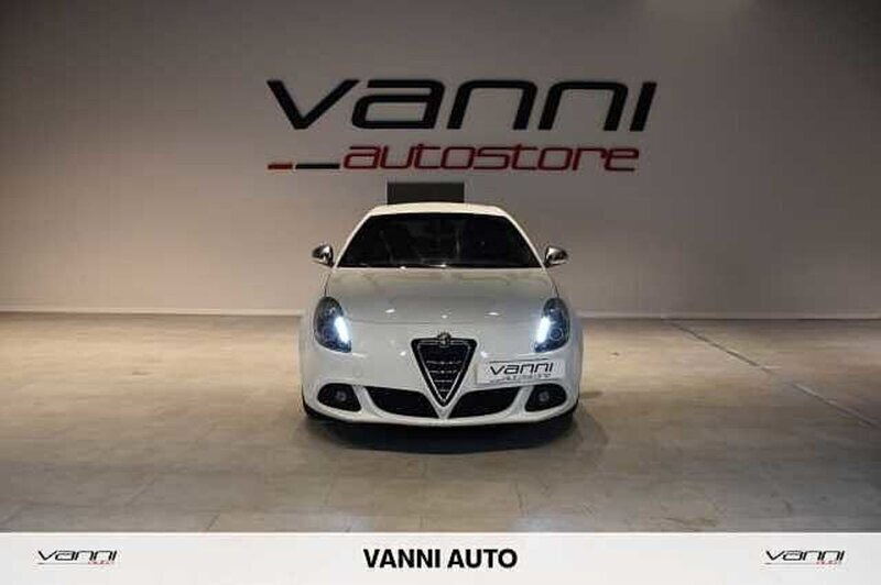 Usato 2011 Alfa Romeo Giulietta 1.6 Diesel 105 CV (6.900 €)