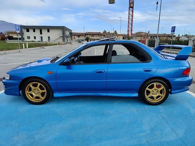 Usata Subaru Impreza 218 CV (160 kW) 2000 Blu Berlina