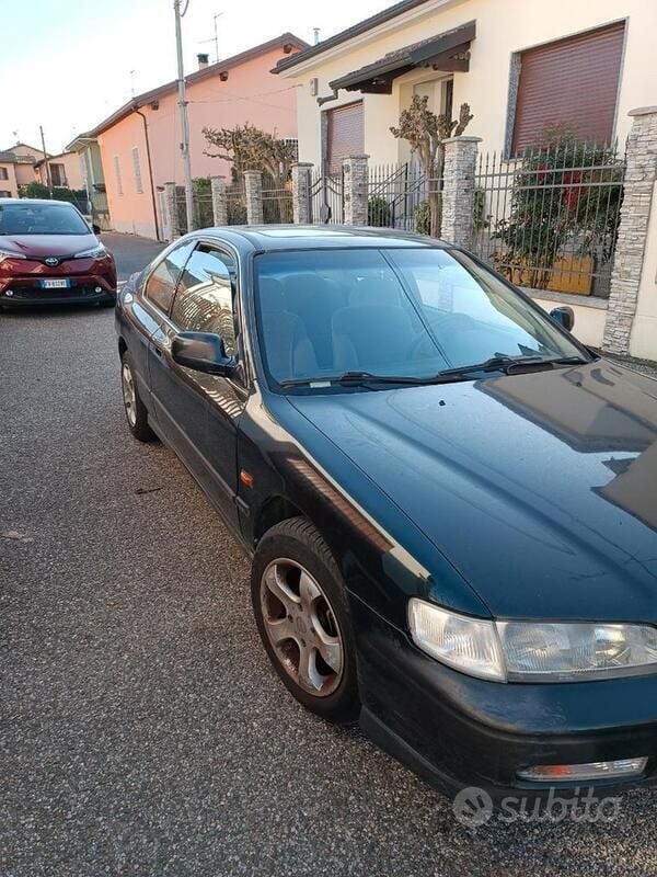 Verde Usata 1996 Honda Accord Coupé | 3500 € - Immagine 1/4