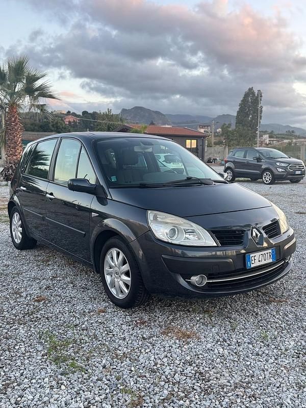 Blu Usata 2011 Renault Scénic Monovolume | 4500 € - Immagine 1/4