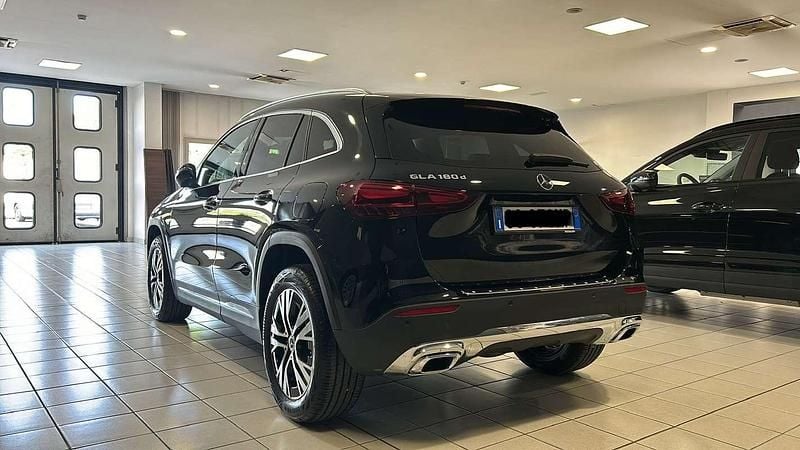 Usata Mercedes GLA180 Advanced 116 CV (85 kW) 2024 SUV