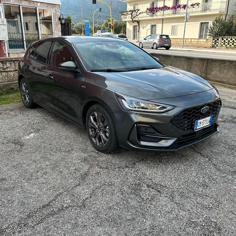 Usata Ford Focus ST-Line X 125 CV (91 kW) 2023 Grigio Berlina