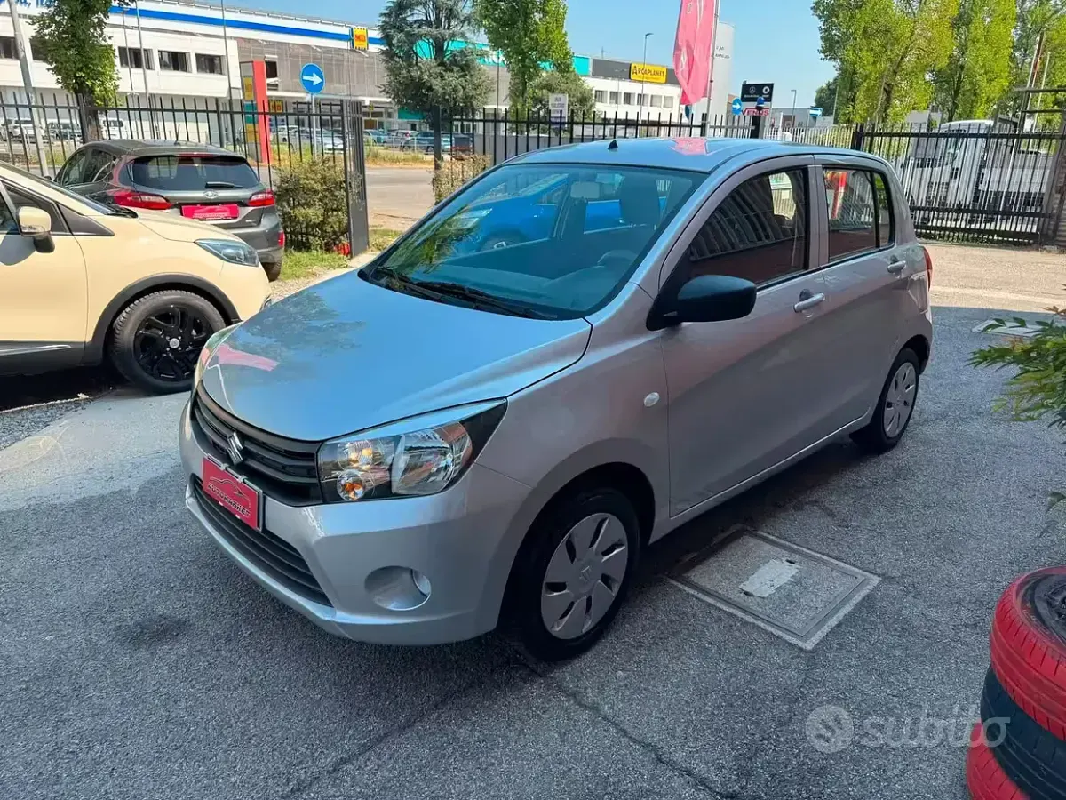 Usata Suzuki Celerio 68 CV (50 kW) 2015 Grigio Utilitaria