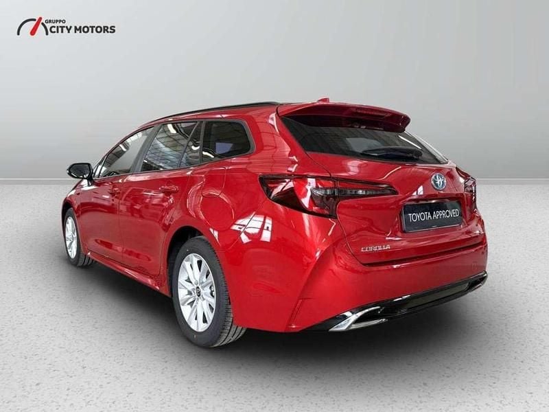 Nuova Toyota Corolla Active 140 CV (102 kW) 2026 Emotional red met Station wagon