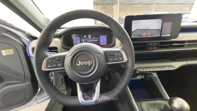 Usata Jeep Avenger Summit 101 CV (74 kW) 2025 Gray SUV