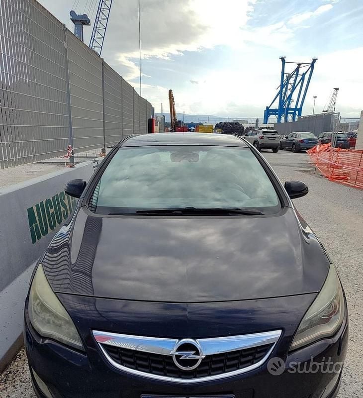 Usata Opel Astra 2011 Berlina