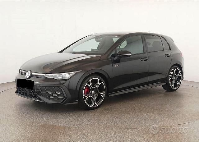 Usata VW Golf VIII GTI 333 CV (244 kW) 2024 Nero Berlina