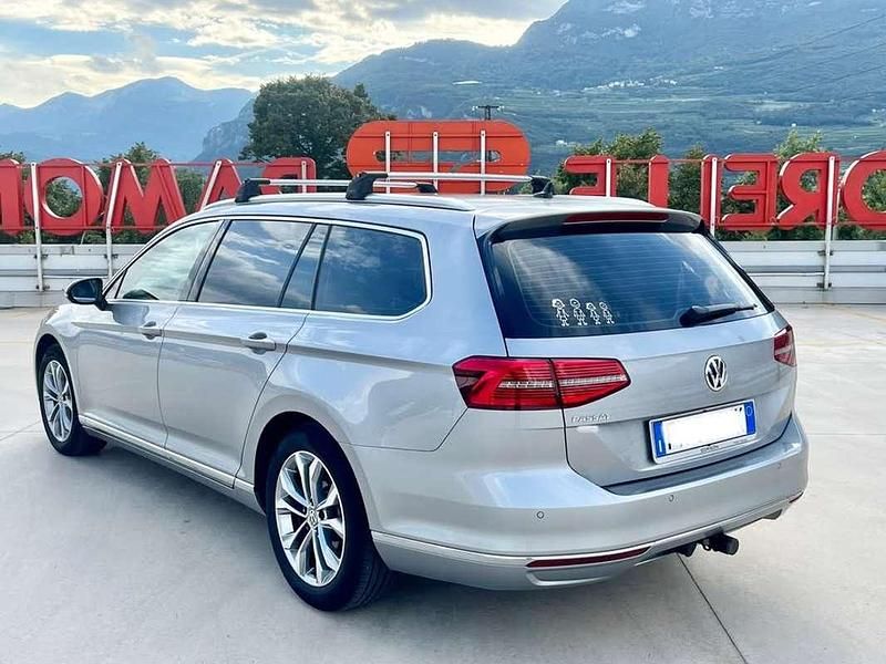 Usata VW Passat Executive 150 CV (110 kW) 2018 Argento Station wagon