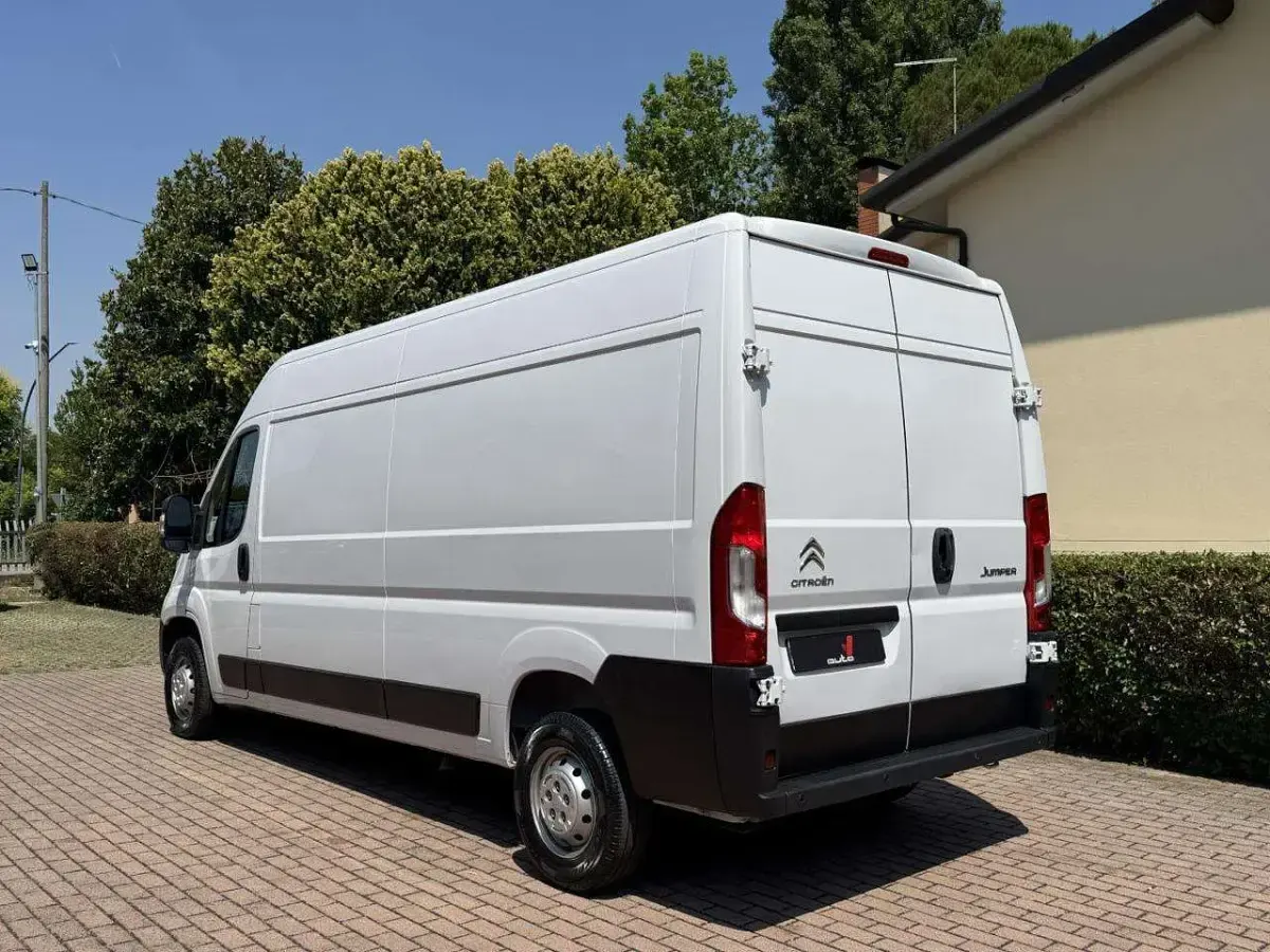 Usata Fiat Ducato S 140 CV (102 kW) 2023 Bianco Furgone