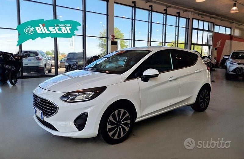 Usata Ford Fiesta 75 CV (55 kW) 2023 Bianco Utilitaria