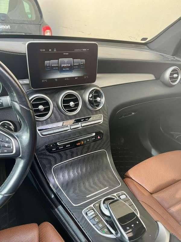 Usata Mercedes GLC250 Premium 204 CV (150 kW) 2018 Grigio SUV
