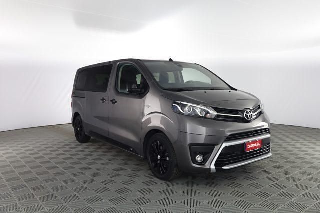 Usata Toyota Proace Verso Edition 176 CV (129 kW) 2024 Grigio Station wagon