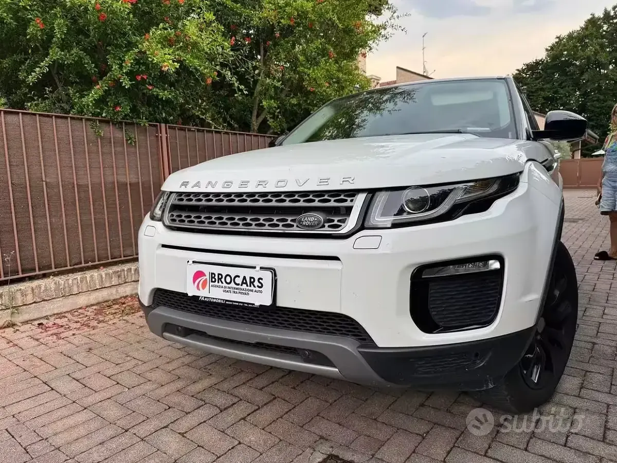 Usata Land Rover Range Rover evoque 150 CV (110 kW) 2019 Bianco SUV