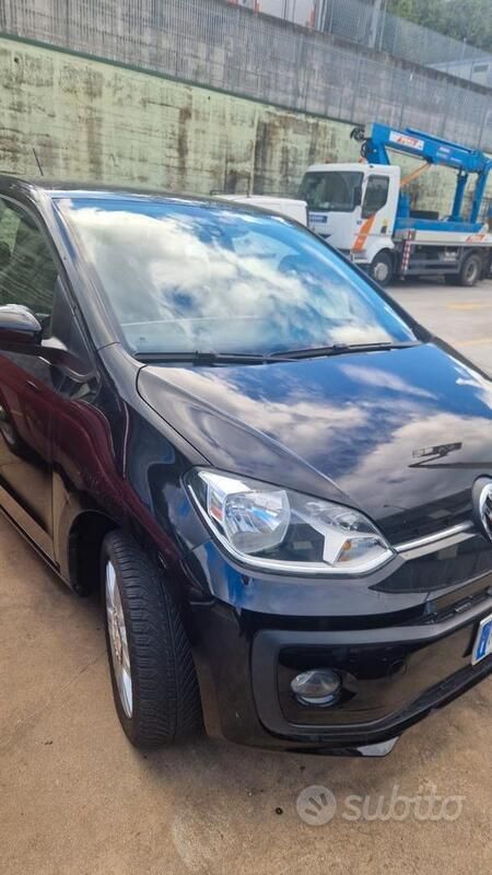 Usata VW up! 60 CV (44 kW) 2017 Nero Utilitaria
