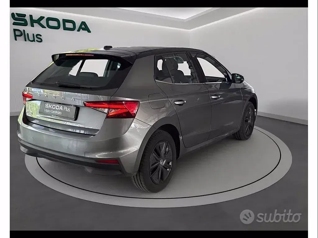 Käytetty Skoda Fabia Style 95 HP (69 kW) 2023 Harmaa Viistoperä
