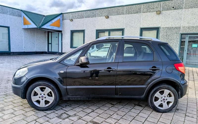 Usata Fiat Sedici Emotion 120 CV (88 kW) 2008 Nero SUV