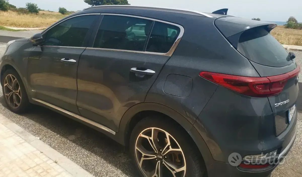 Usata Kia Sportage 136 CV (100 kW) 2019 Grigio SUV