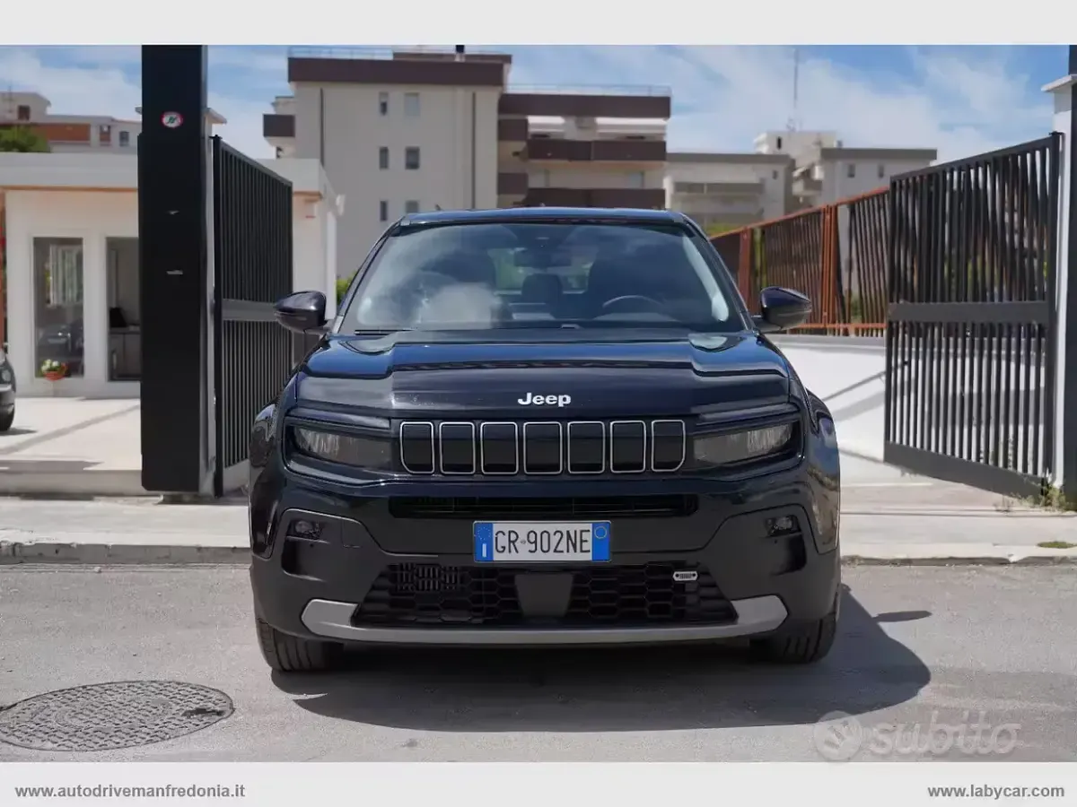 Usata Jeep Avenger Altitude 101 CV (74 kW) 2024 Nero SUV