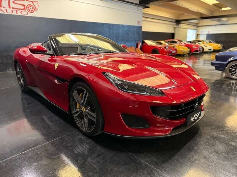 Usata Ferrari Portofino 600 CV (441 kW) 2019 Rosso Cabrio