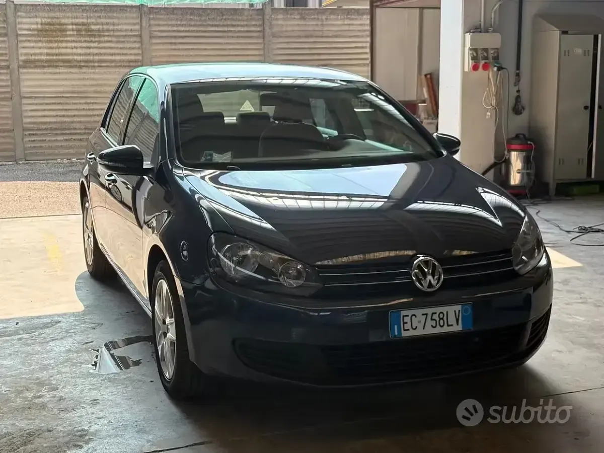 Usata VW Golf VI Highline 122 CV (89 kW) 2011 Blu Utilitaria