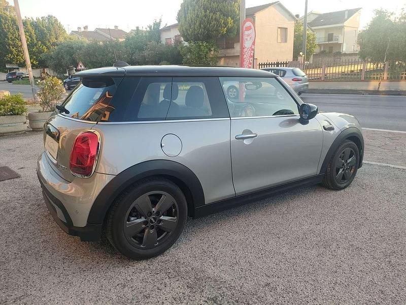 Usata Mini Cooper Resolute Edition 136 CV (100 kW) 2024 Argento Utilitaria