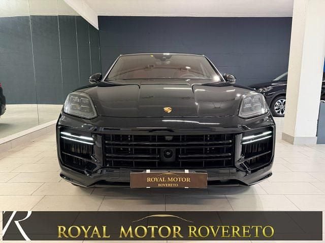 Usata Porsche Cayenne Turbo 740 CV (544 kW) 2024 Nero SUV