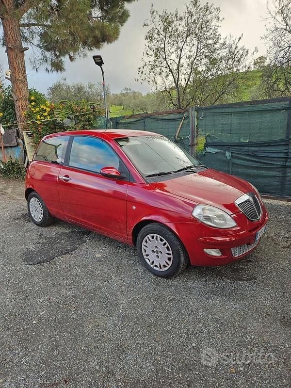 Usata Lancia Ypsilon 2005 Rosso Utilitaria