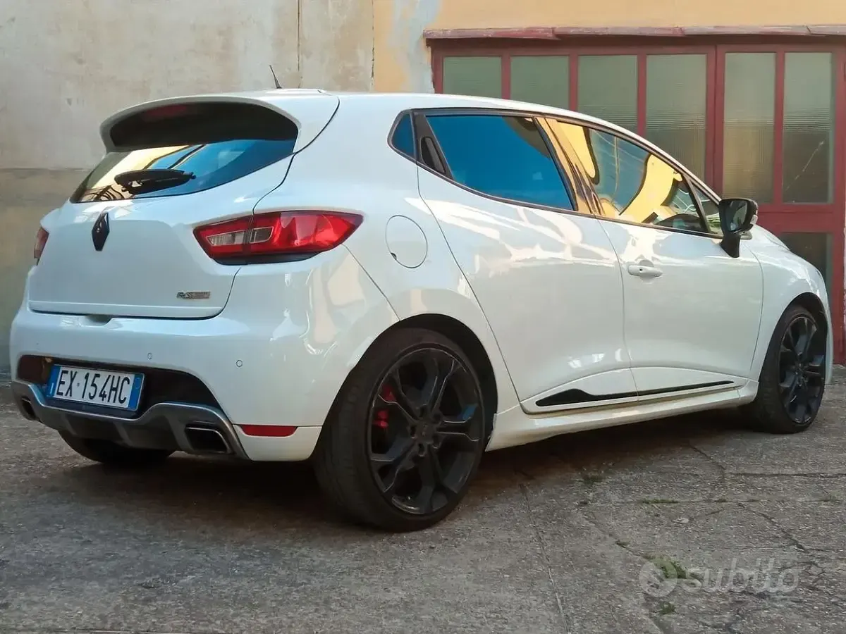 Usata Renault Clio IV R.S. 200 CV (147 kW) 2014 Bianco Berlina