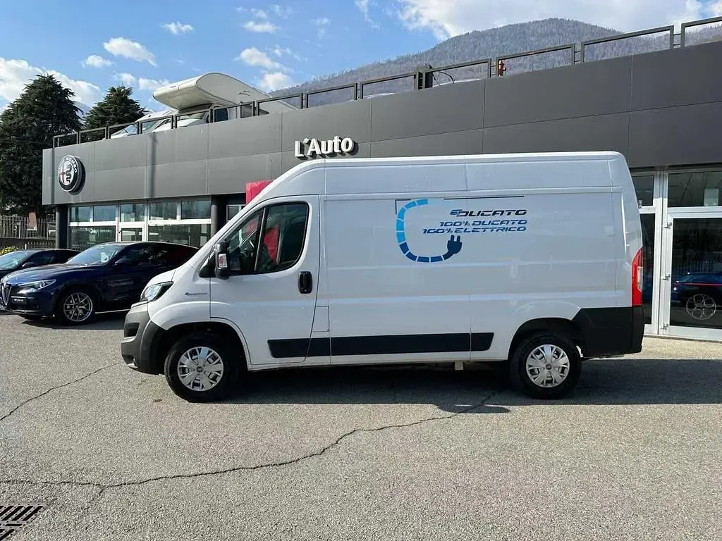 Usata Fiat Ducato 58 kW (79 CV) 2021 Bianco Furgone