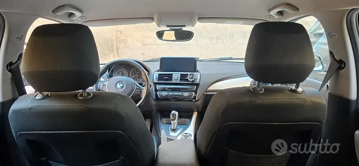Usata BMW 118 150 CV (110 kW) 2015 Bianco Utilitaria