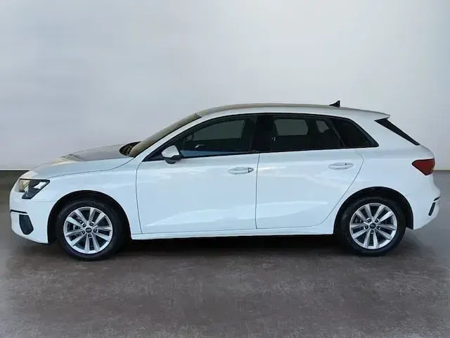 Usata Audi A3 Business 150 CV (110 kW) 2022 Bianco ibis Berlina
