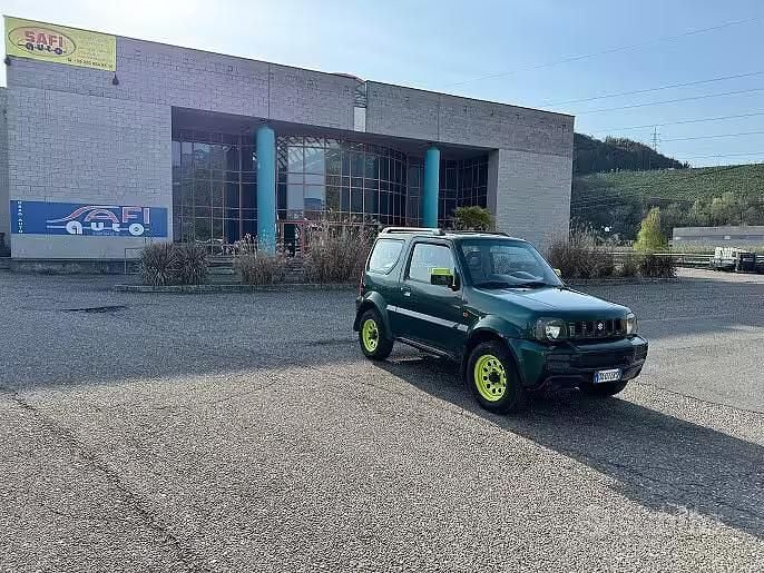 Usata Suzuki Jimny 85 CV (62 kW) 2006 Verde SUV