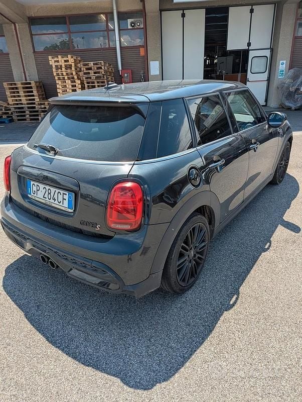 Usata Mini Cooper S Classic 178 CV (130 kW) 2023 Nero Utilitaria