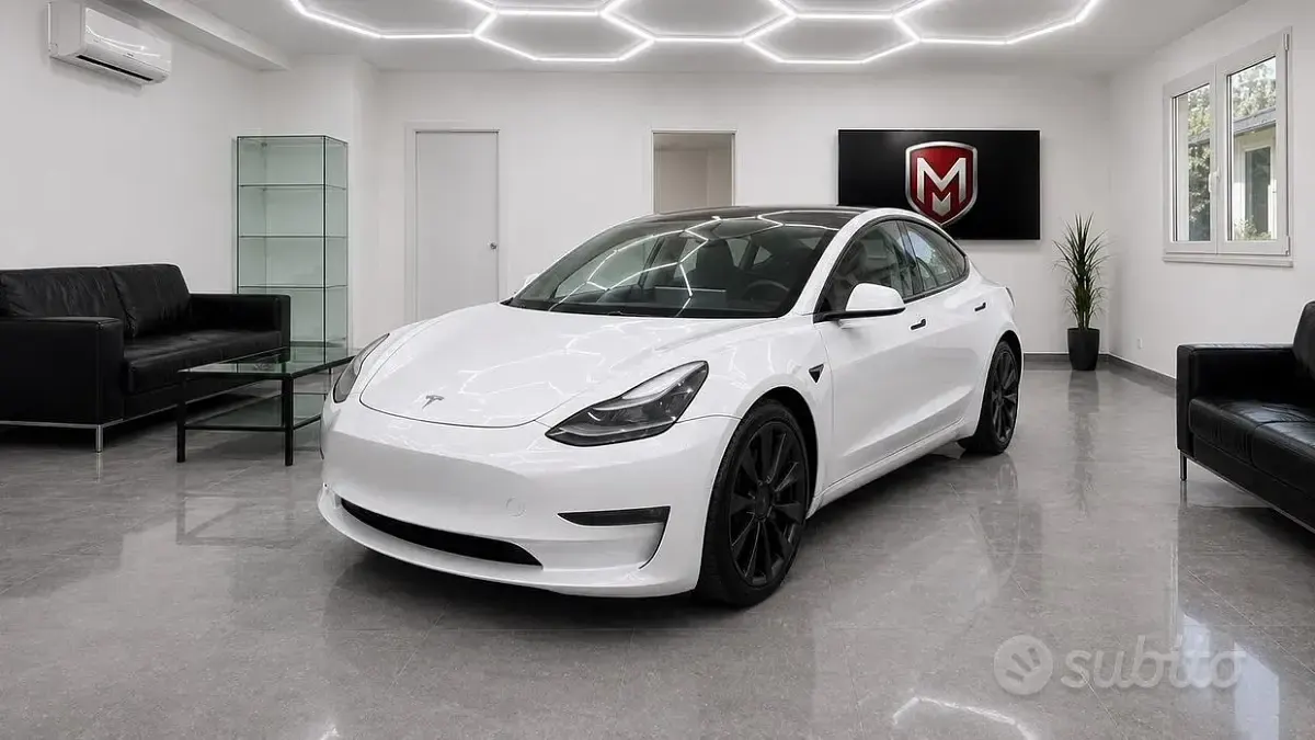 Usata Tesla Model 3 Long Range AWD 155 kW (211 CV) 2021 Bianco Berlina