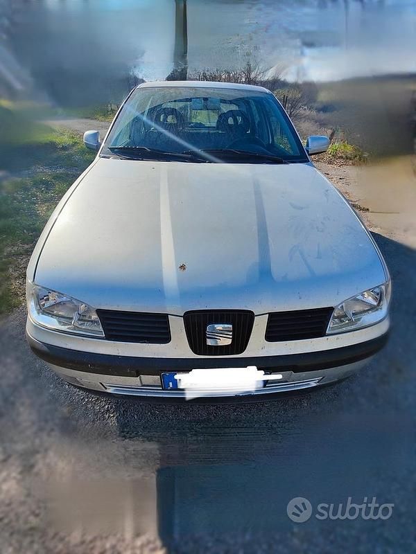 Usata Seat Ibiza 81 CV (59 kW) 2001 Grigio Utilitaria