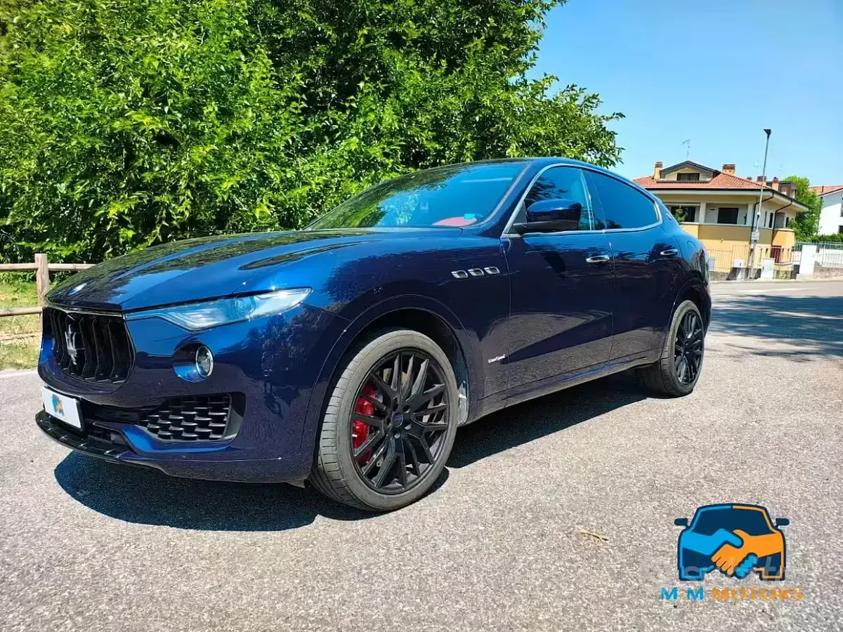 Usata Maserati Levante 275 CV (202 kW) 2018 Bluazzurro SUV