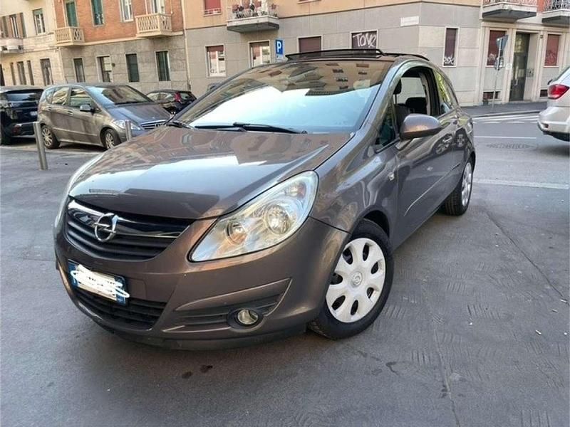 Usata Opel Corsa Club 80 CV (58 kW) 2007 Marrone Utilitaria