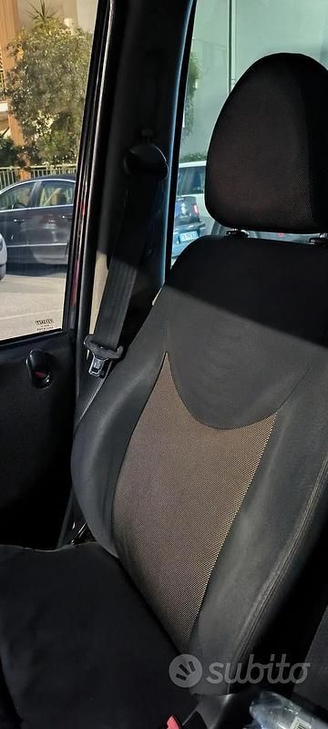 Käytetty Fiat Multipla 120 HP (88 kW) 2007 Musta Tila-auto