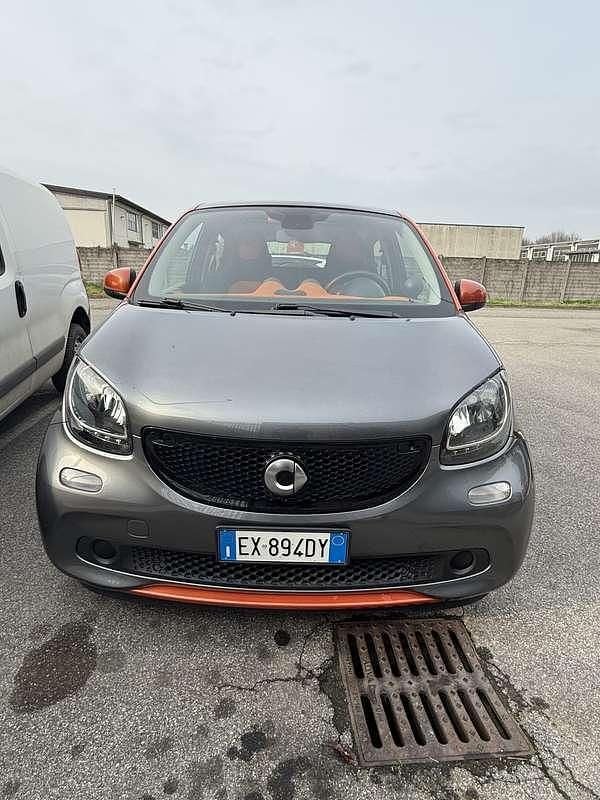 Usata Smart ForFour Passion 75 CV (55 kW) 2014 Utilitaria