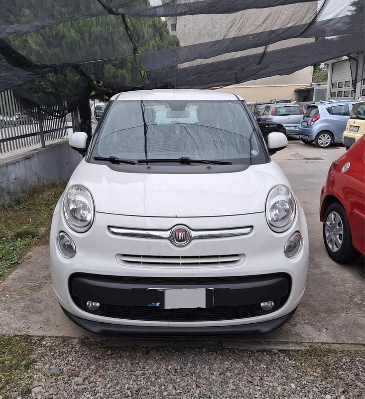 Bianco Usata 2017 Fiat 500L Business Monovolume | 6800 € (Buon prezzo) - Immagine 1/4